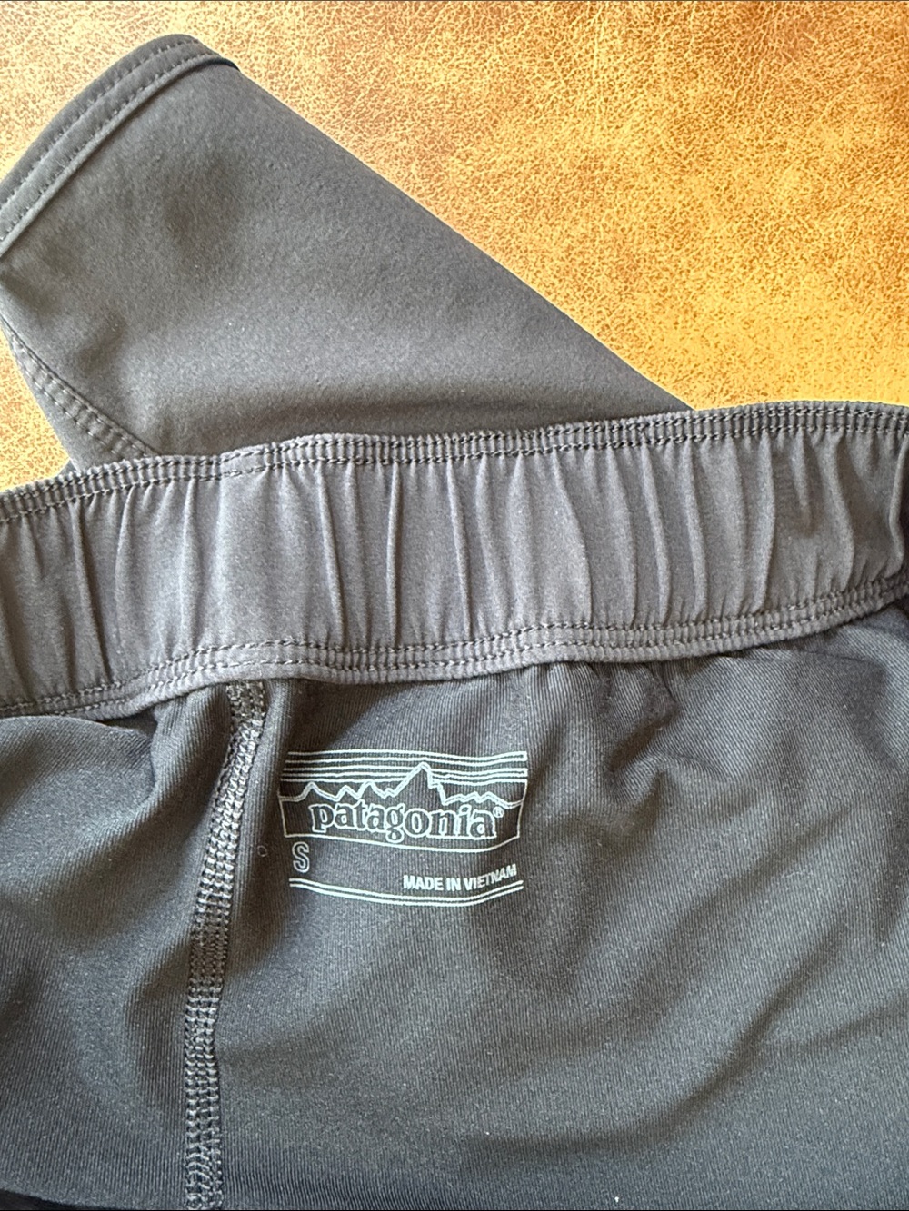 Women's Patagonia Fleetwith Skort Sz Small Black Hiking Skirt - Picture 5 of 7